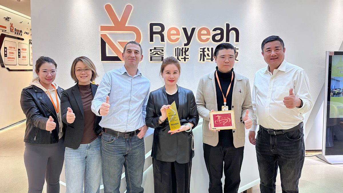 reyeah nayax ceo strategic partnership award group photo